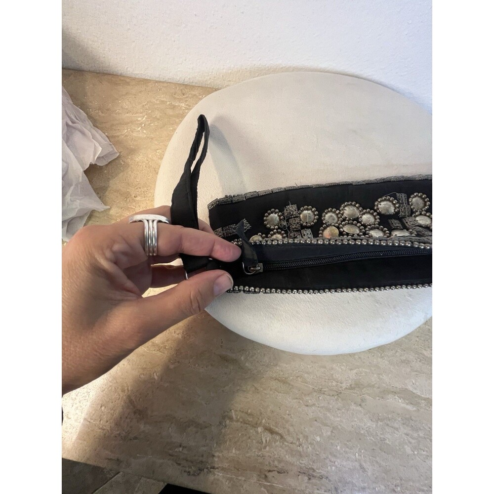 Y2K Express Boho Metal Beaded & Stud Moroccan Vintage Festival Wristlet Clutch - Picture 8 of 15